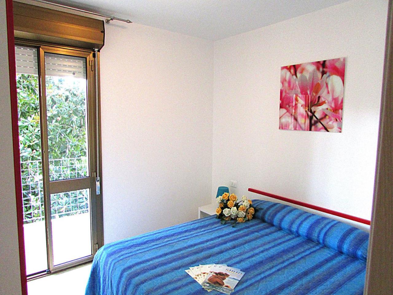Isi Apartment Bibione Exterior photo