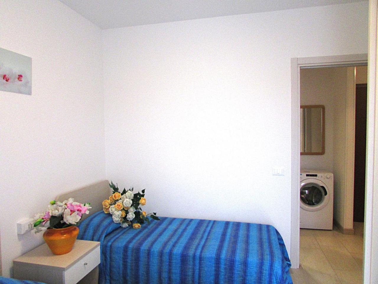Isi Apartment Bibione Exterior photo
